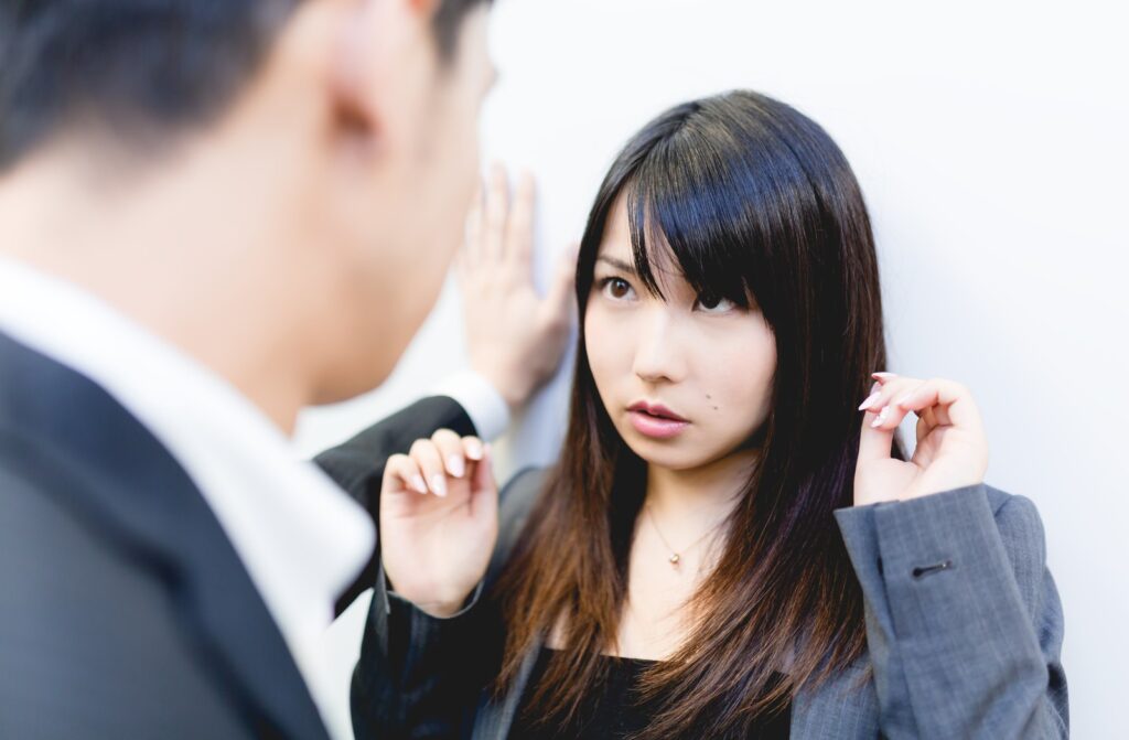 彼女がいるのに他の女性と会う