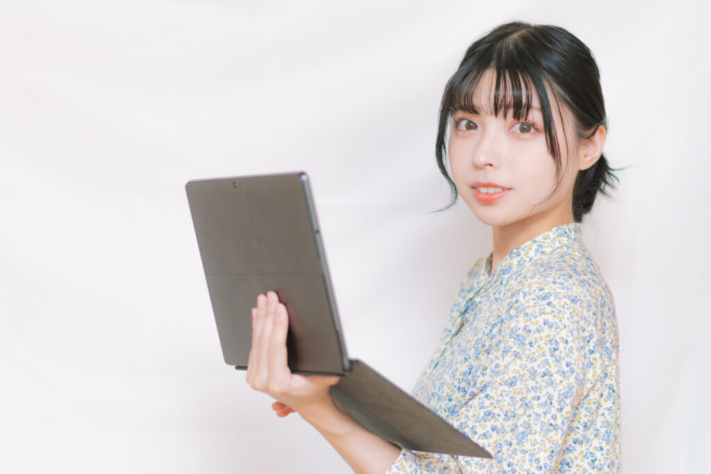 マッチングアプリ　勧誘　女